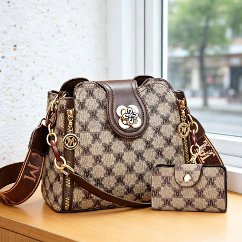 Tas selempang bermotif huruf v - Women Bags For Work ulasan dan harga