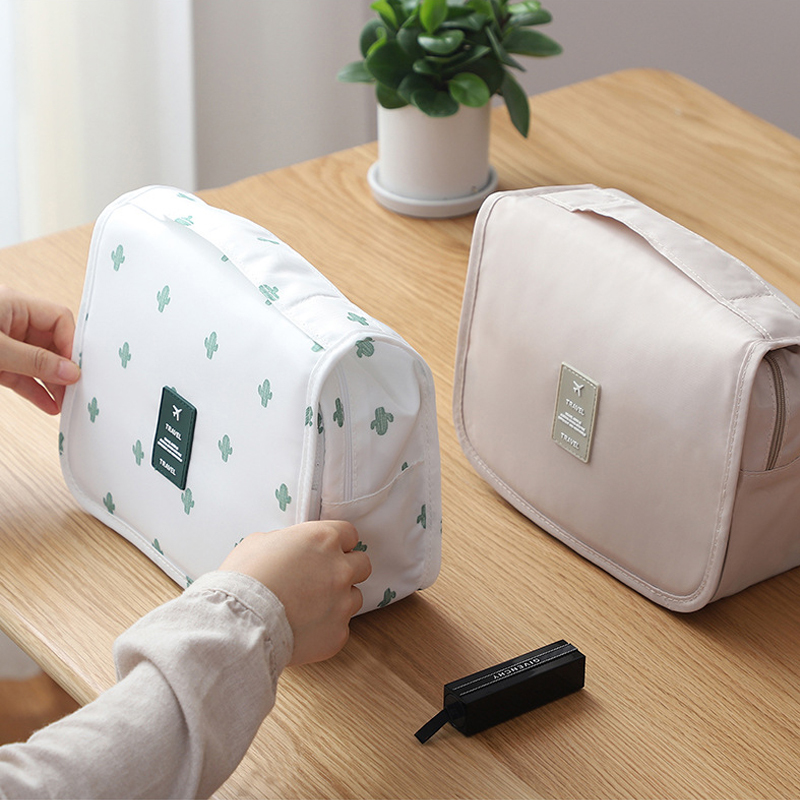 Tas perlengkapan mandi gantung - Women Vanity Bags ulasan dan harga
