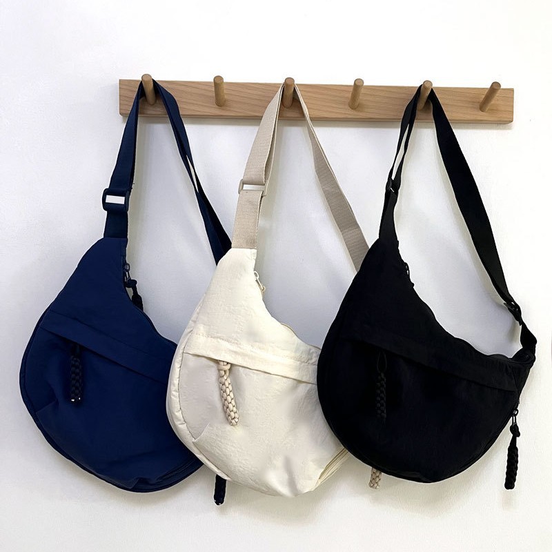 Tas Selempang Bulan Sabit Nylo - Half Moon Crescent ulasan dan harga